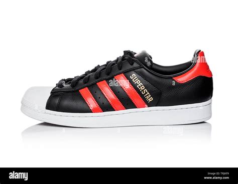 adidas schwarz mit roten streifen|adidas superstar blau.